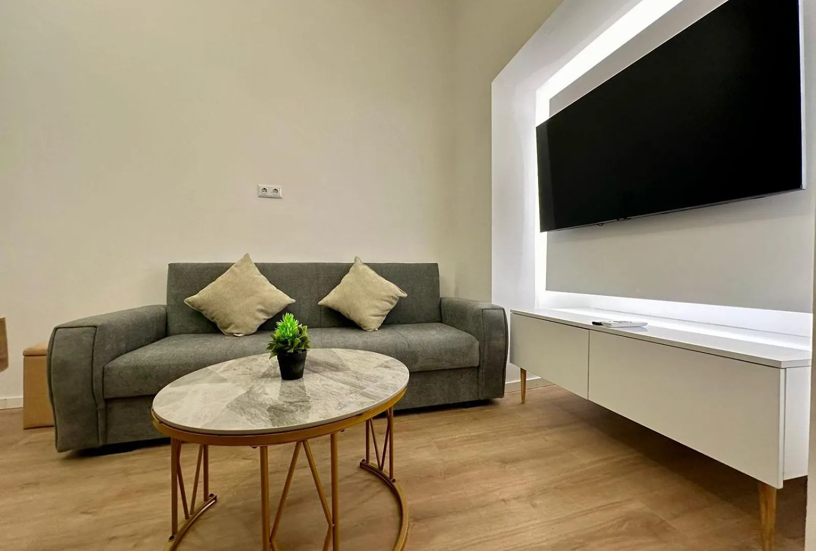 Nova Charm Aparthotel In Old Tiflis